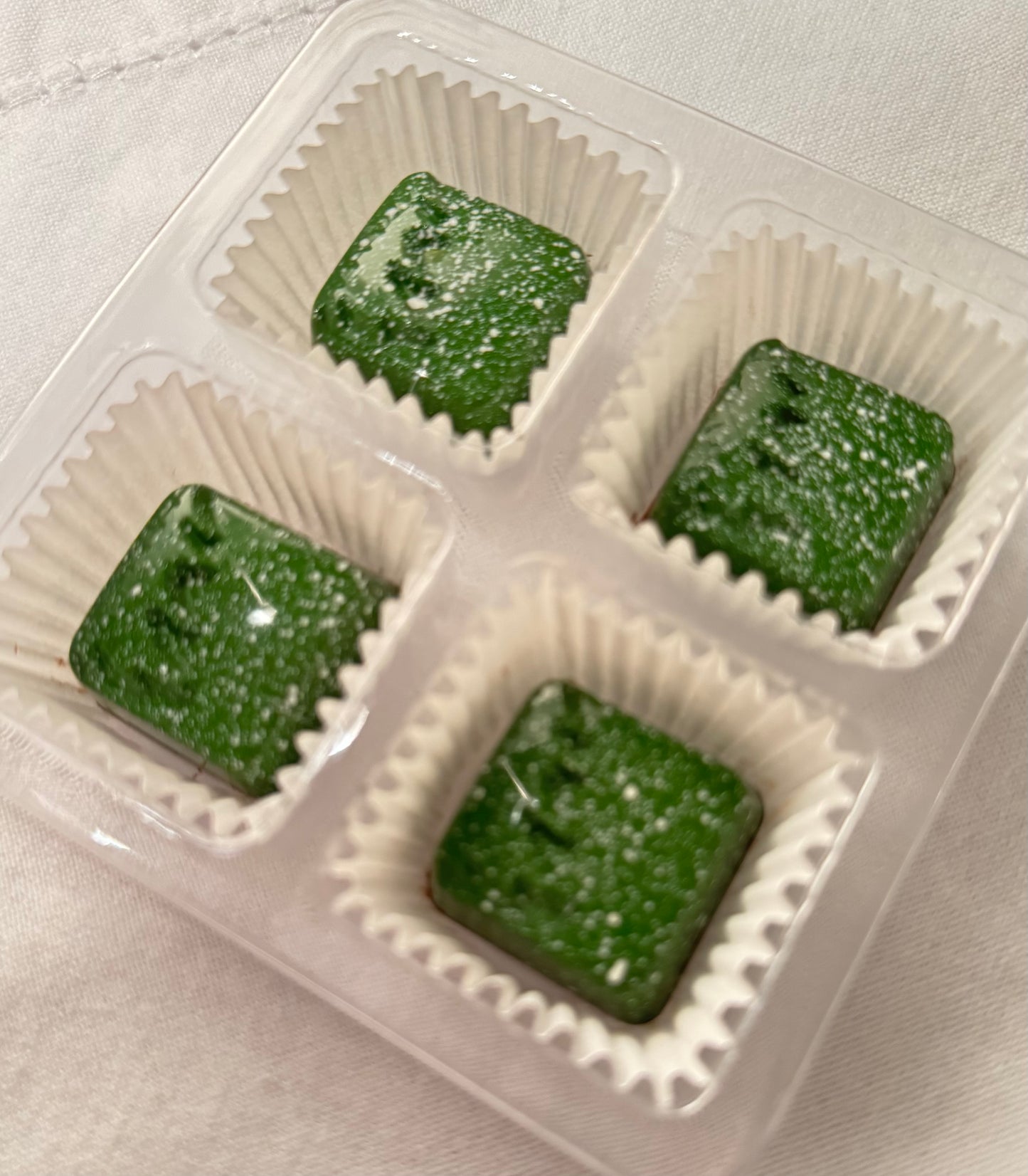 PEPPERMINT PATTY filled Dark Chocolate Bonbon