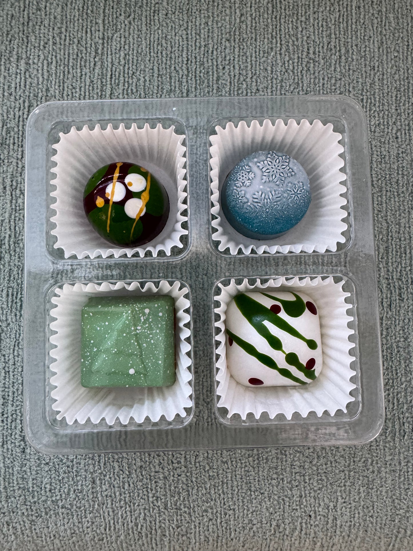 WINTER WONDERS Bonbon Box